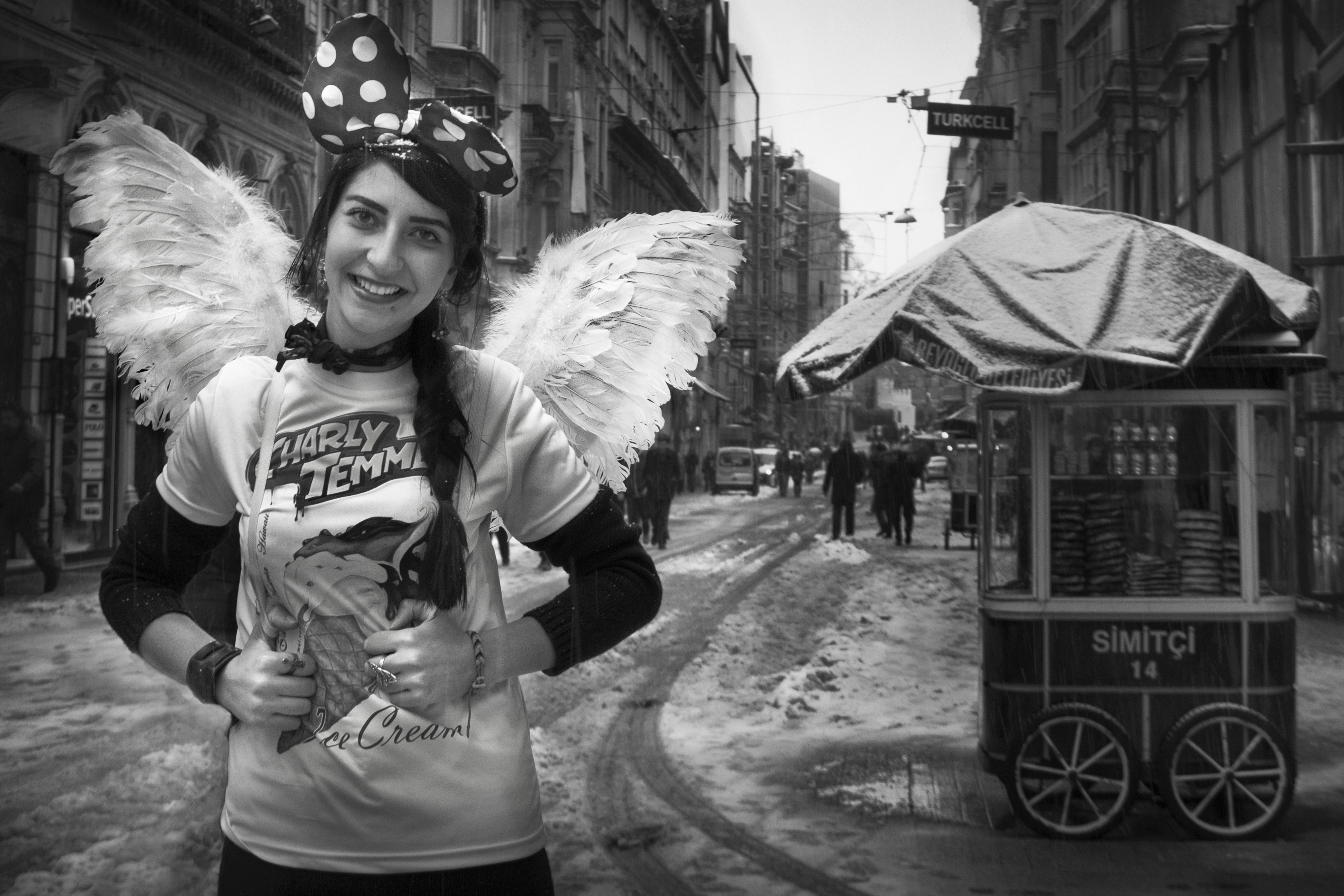 Angel on Istiklal Street #9