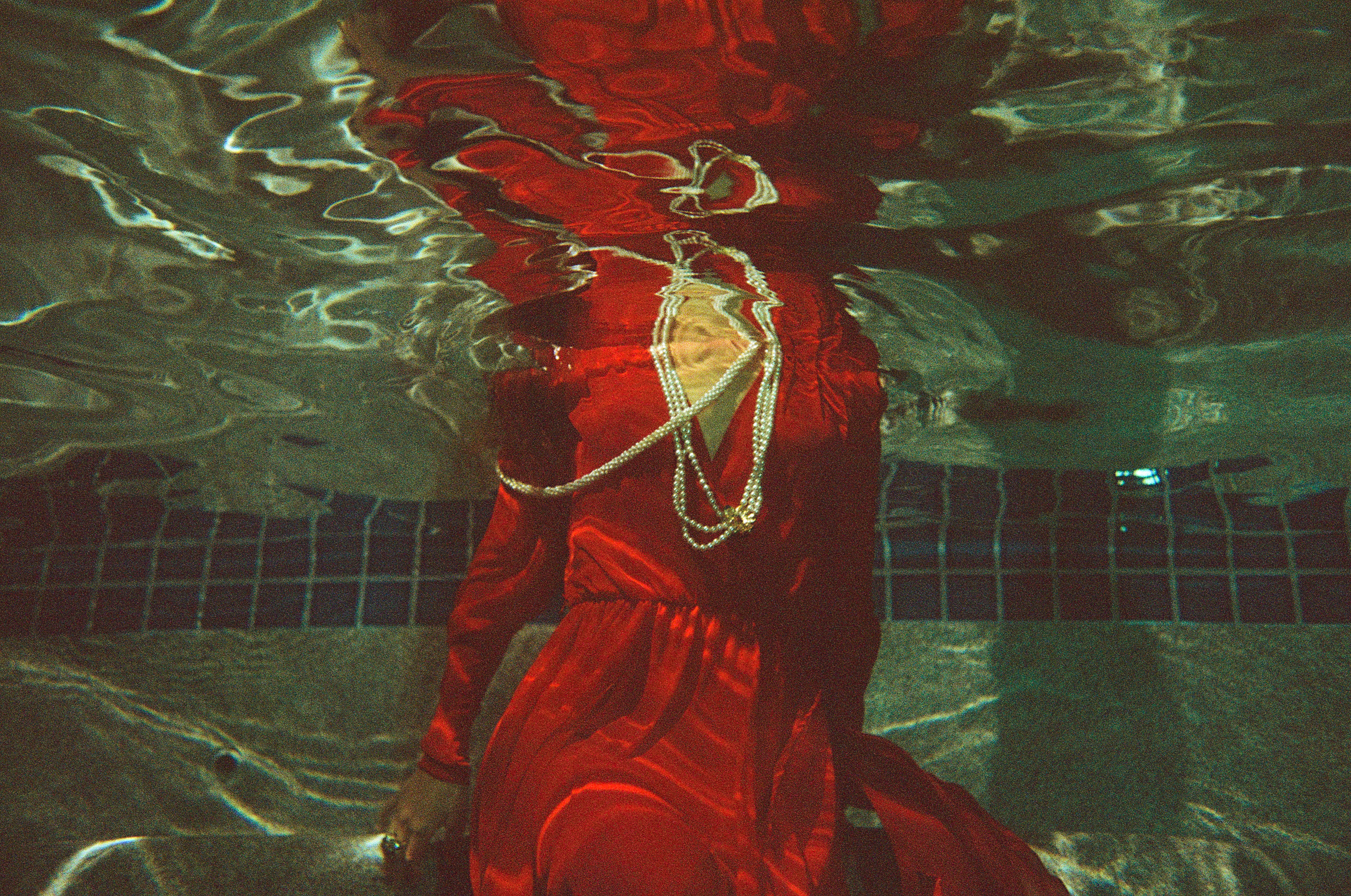 "Twin Shadow" series 004