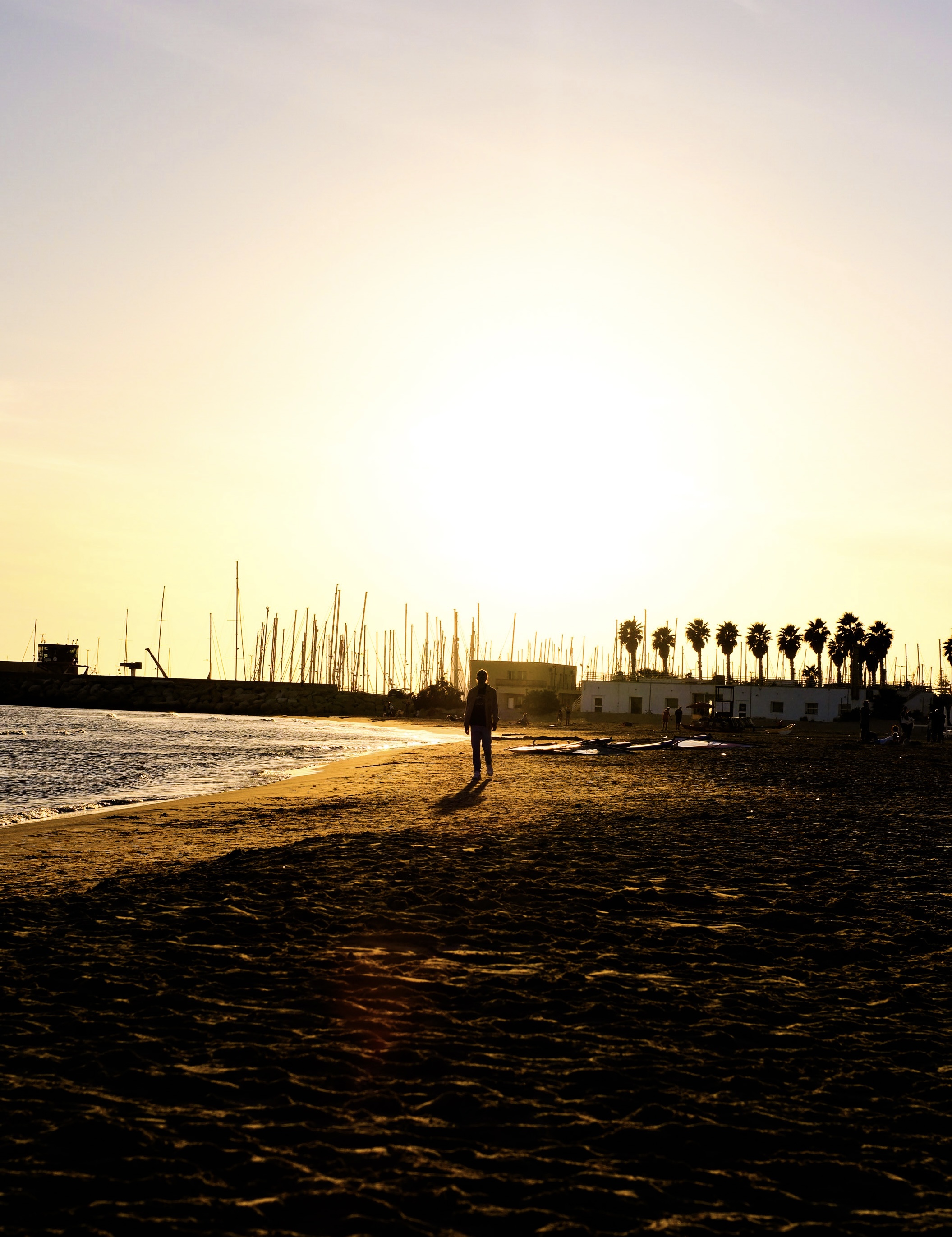 the walking man walks 🚶‍➡️