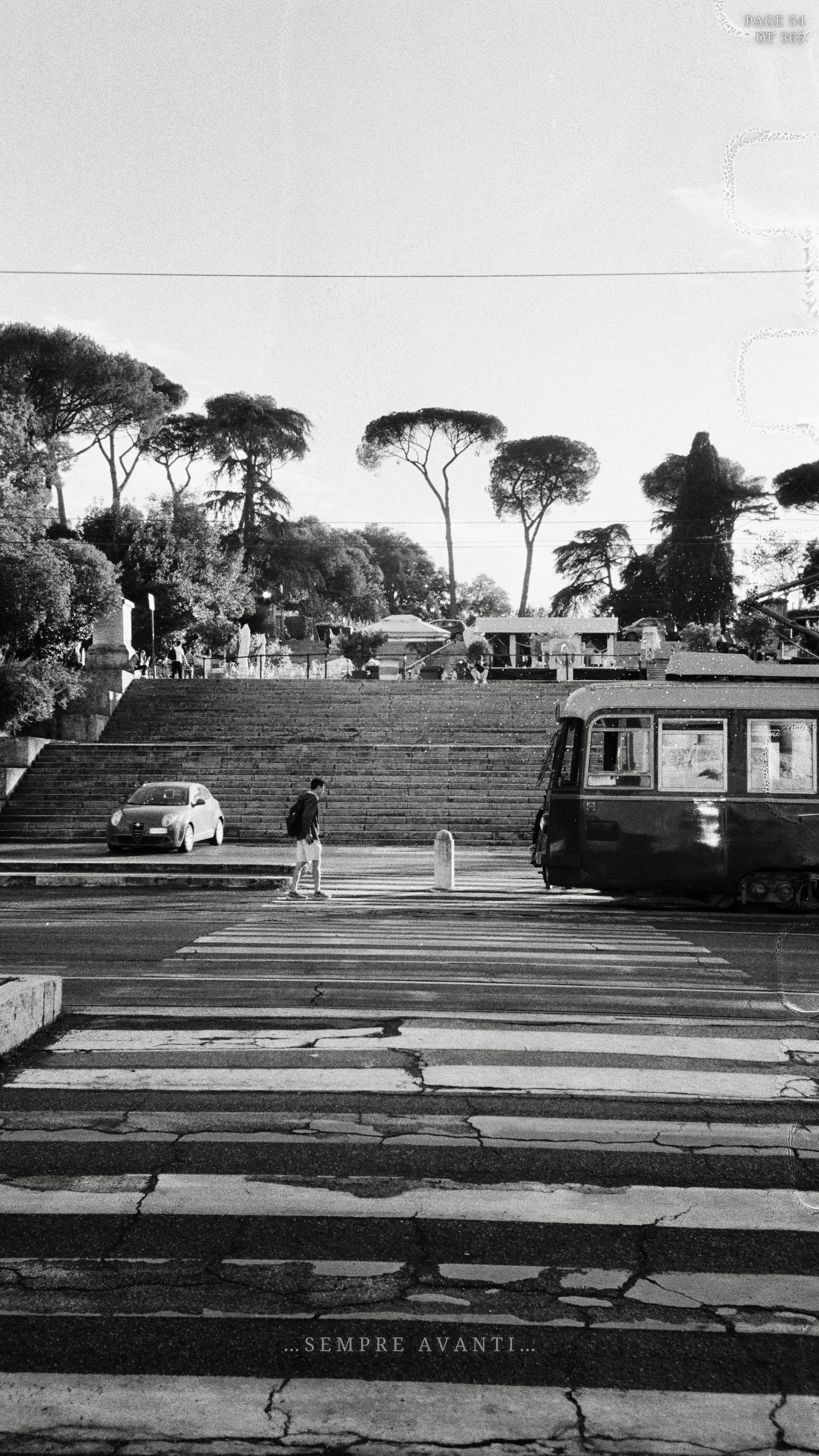 Page 54: …Sempre Avanti…