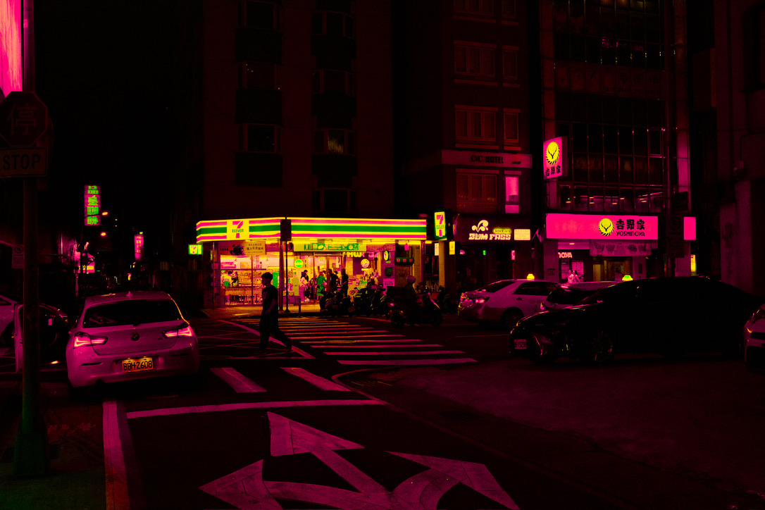 Neon Art Daily - 6 Oct 24