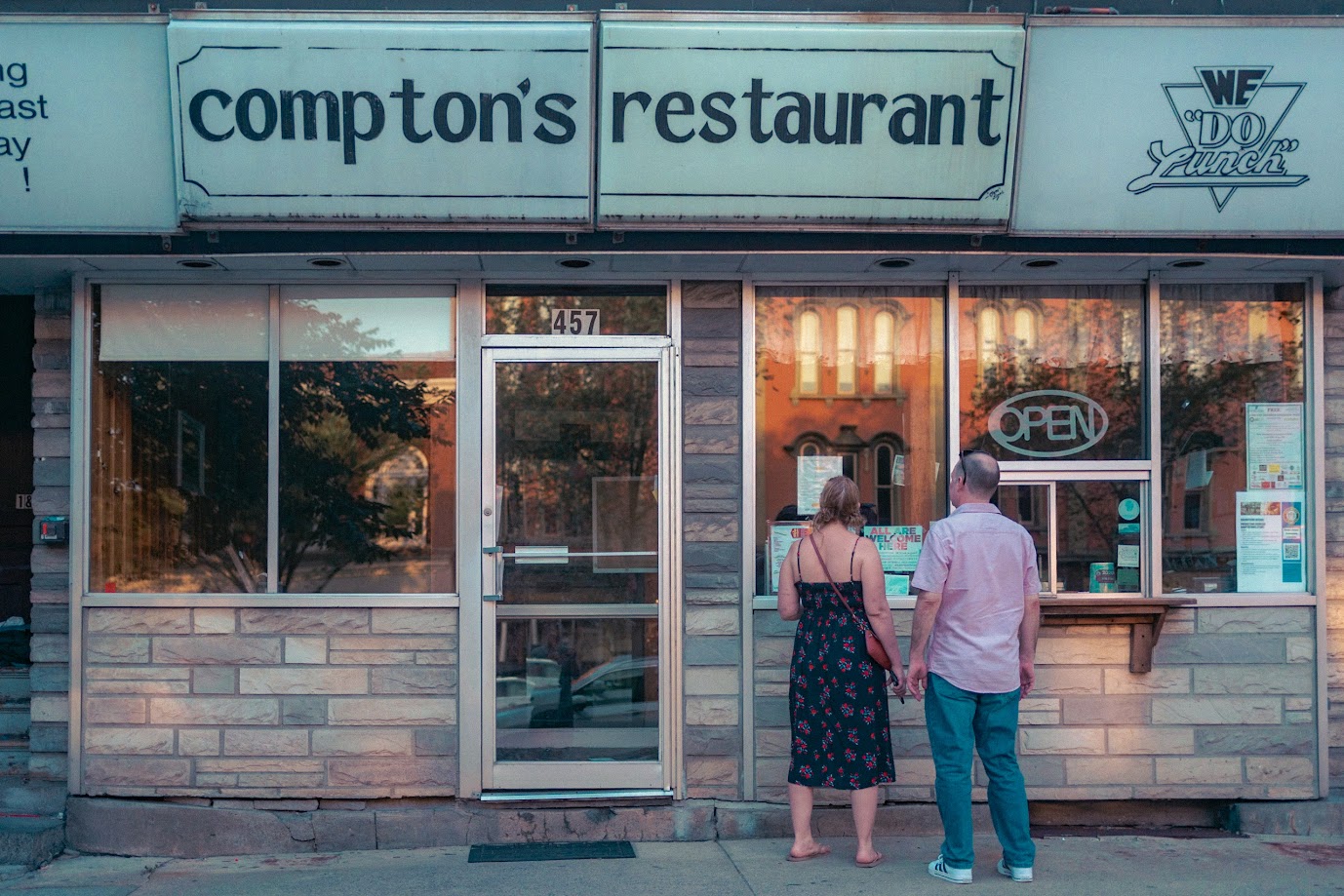 Compton's