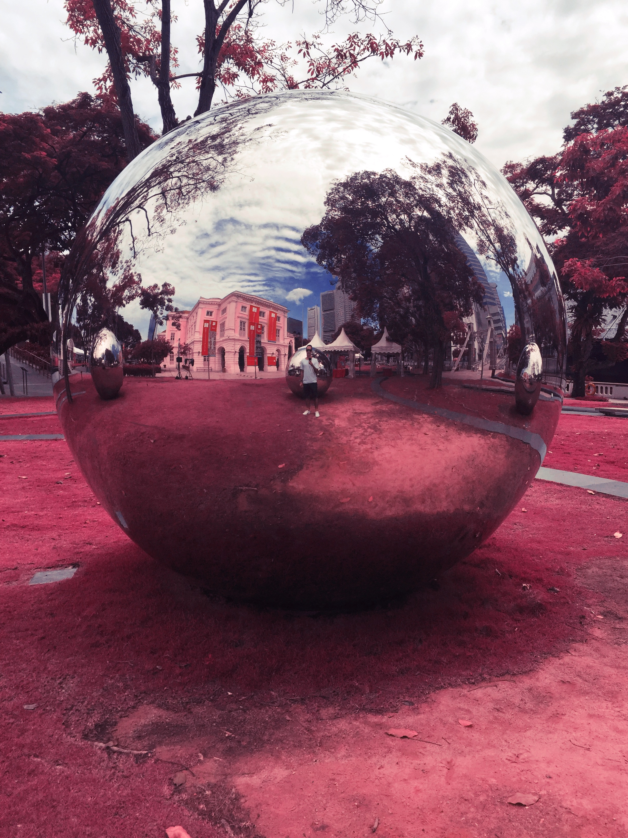 Neon Art Daily - 14 Oct 24