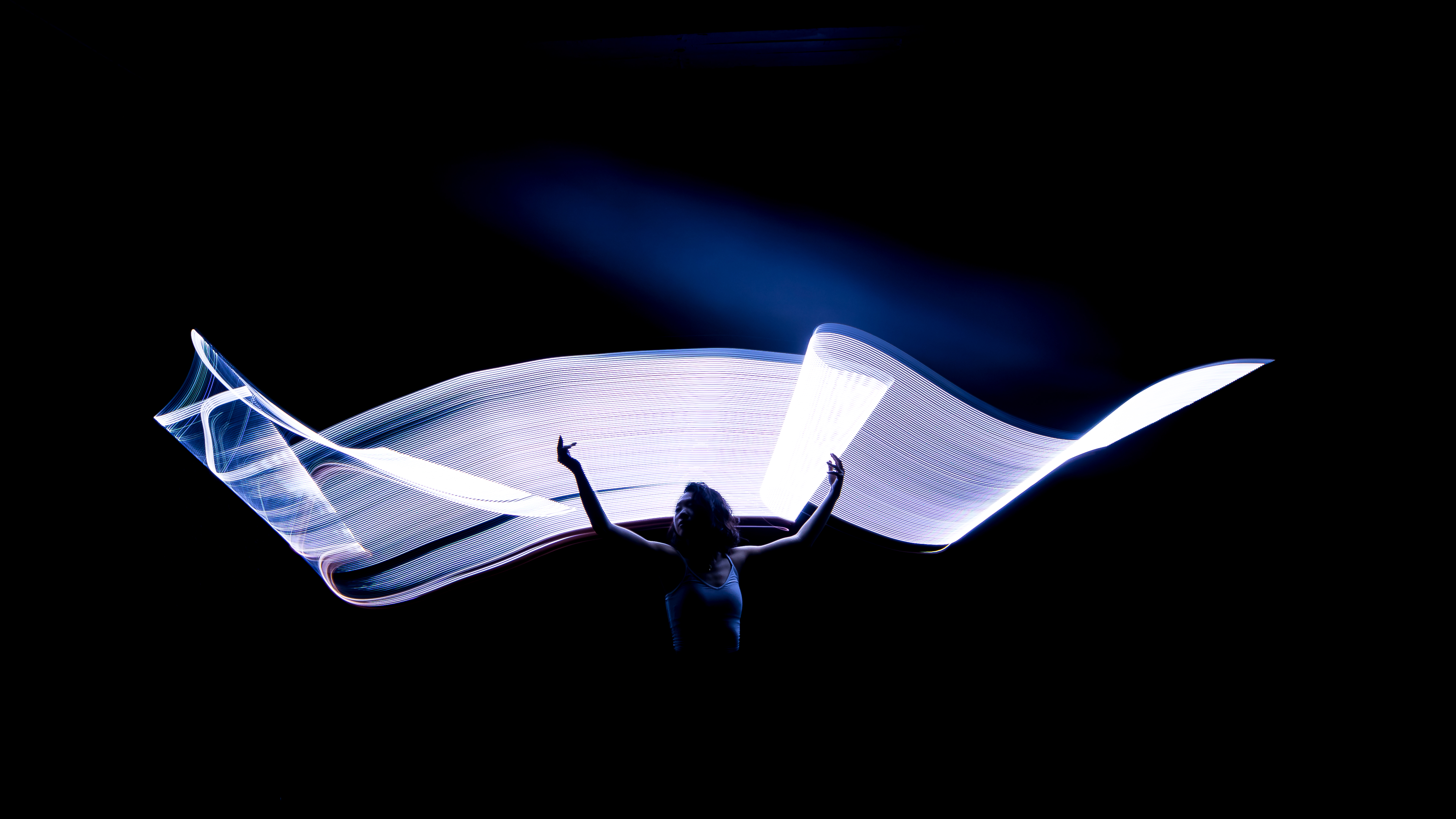 Simple White - 3/3 (p.1)