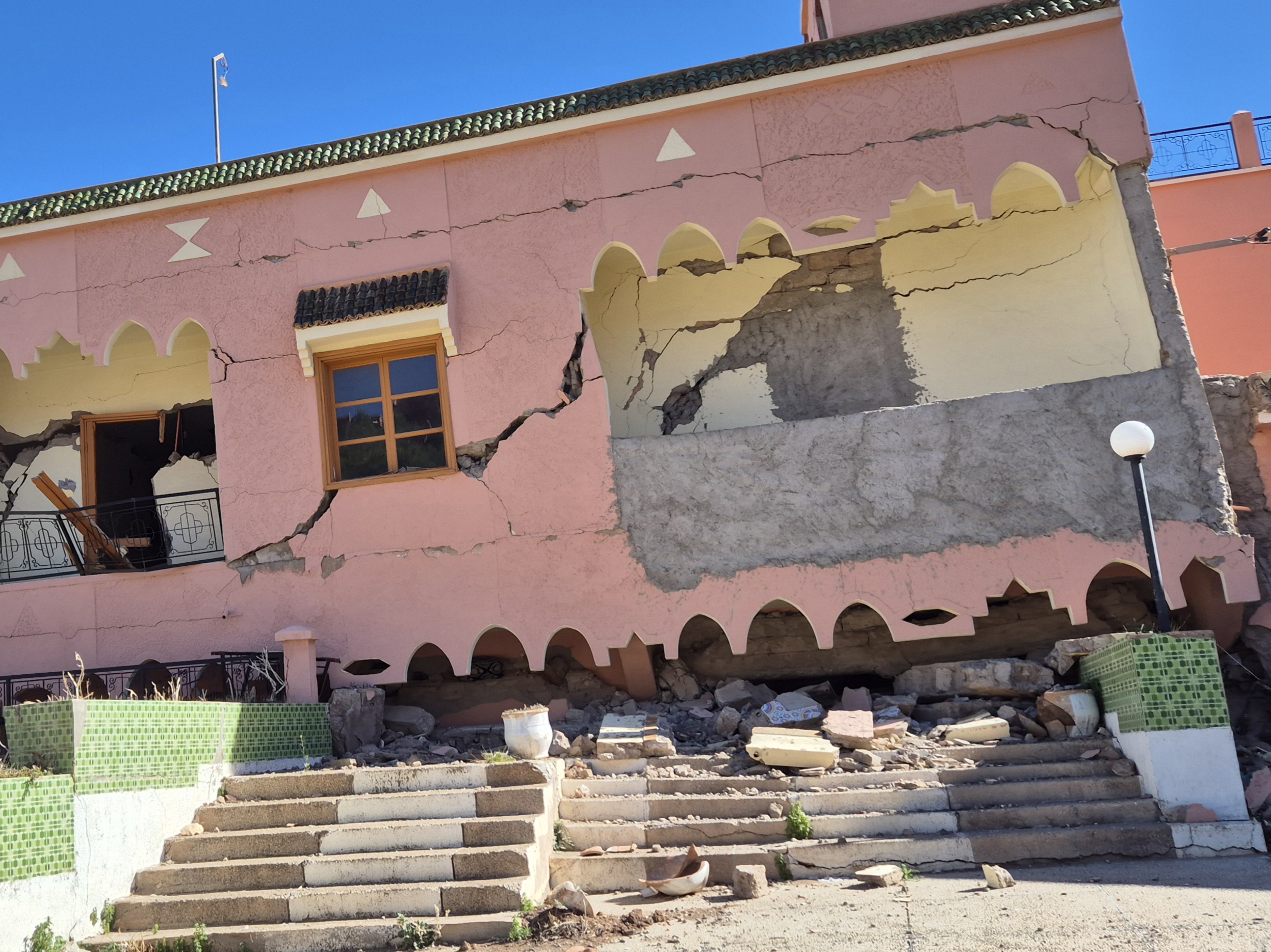 When the earth trembled II