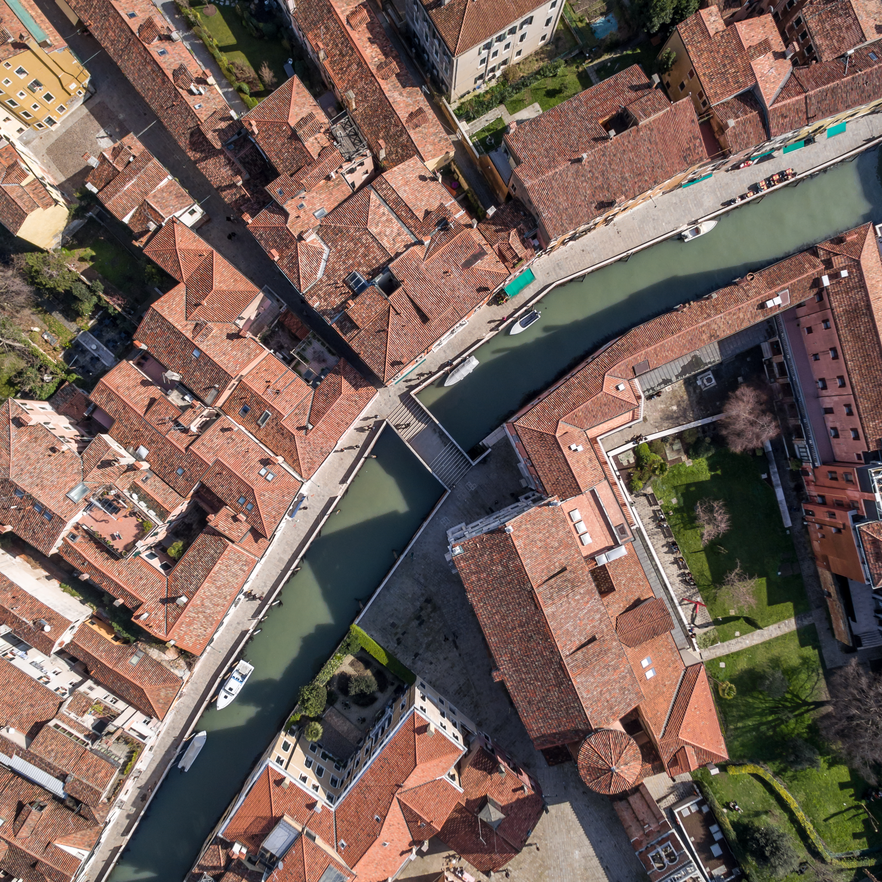 Crossings (Venice) 18/25