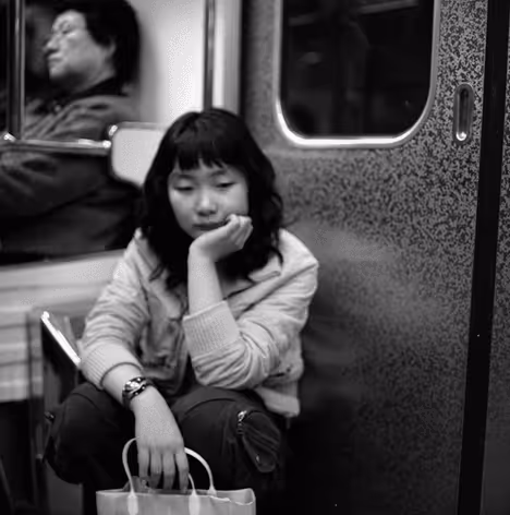 Subway_Thinking Woman