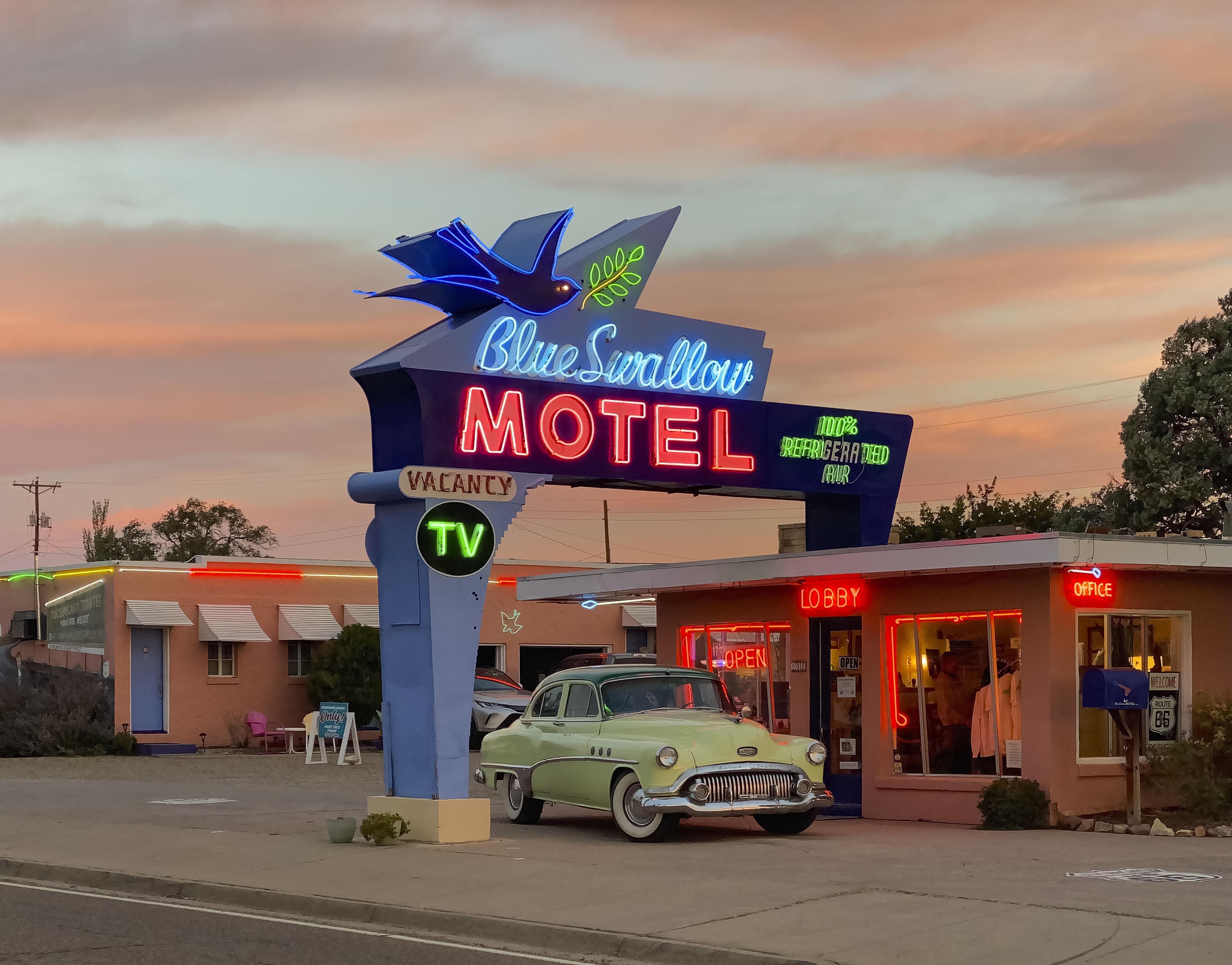 Bluebird Mornings with Lucy