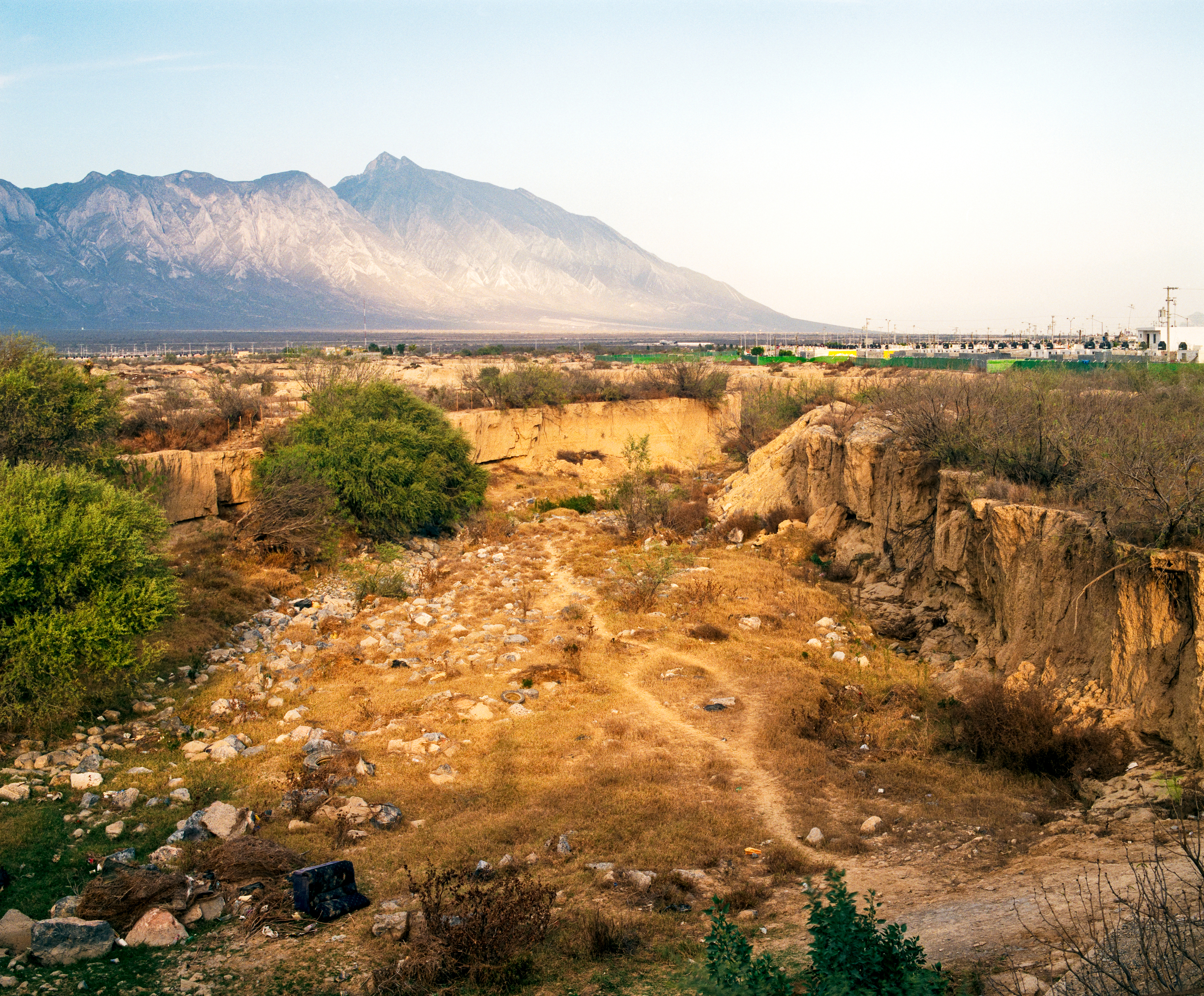 Suburbia Mexicana, Lost Rivers #24