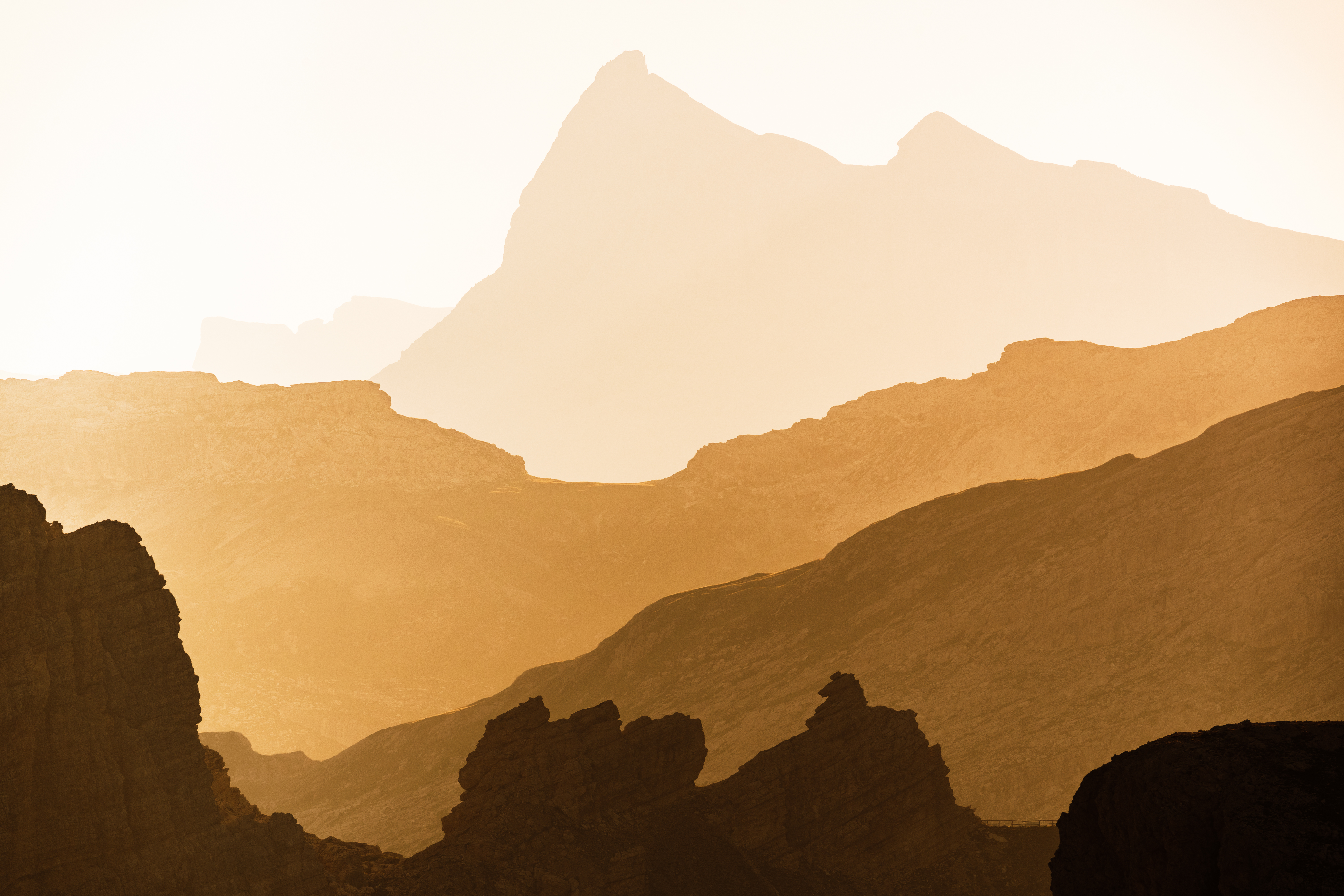 Golden Layers 