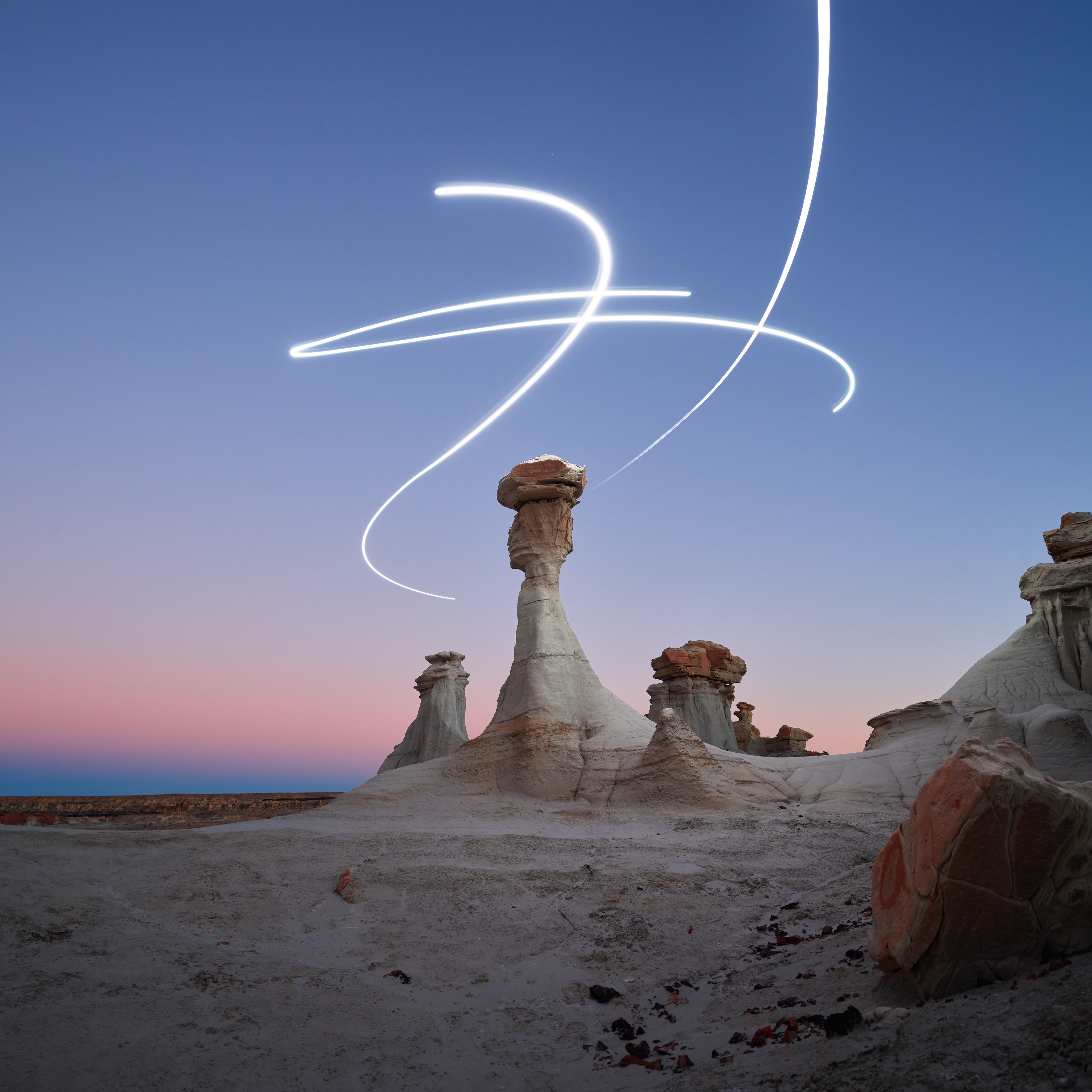 Aeroglyph Variations #17 by Reuben Wu