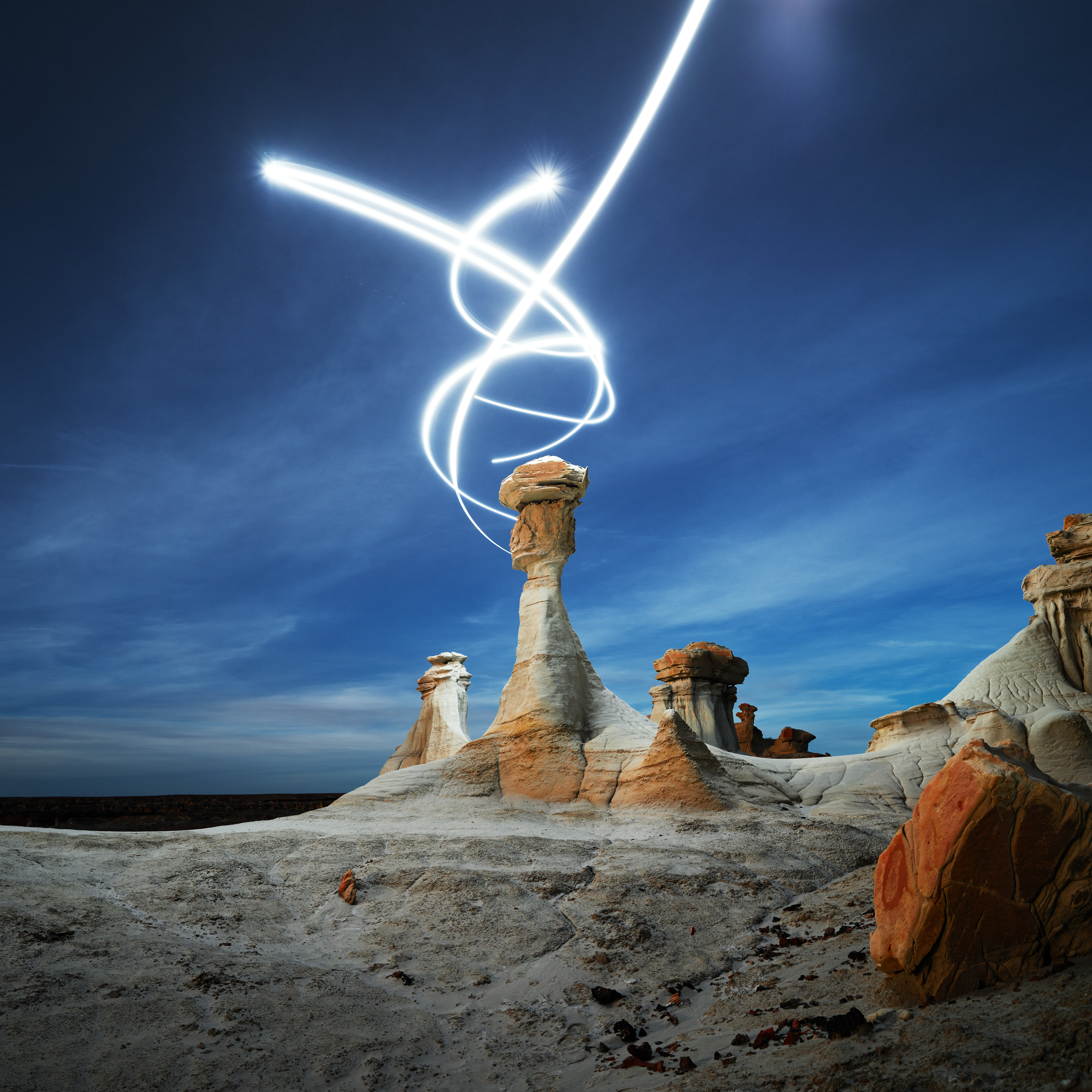 Aeroglyph Variations #39 by Reuben Wu