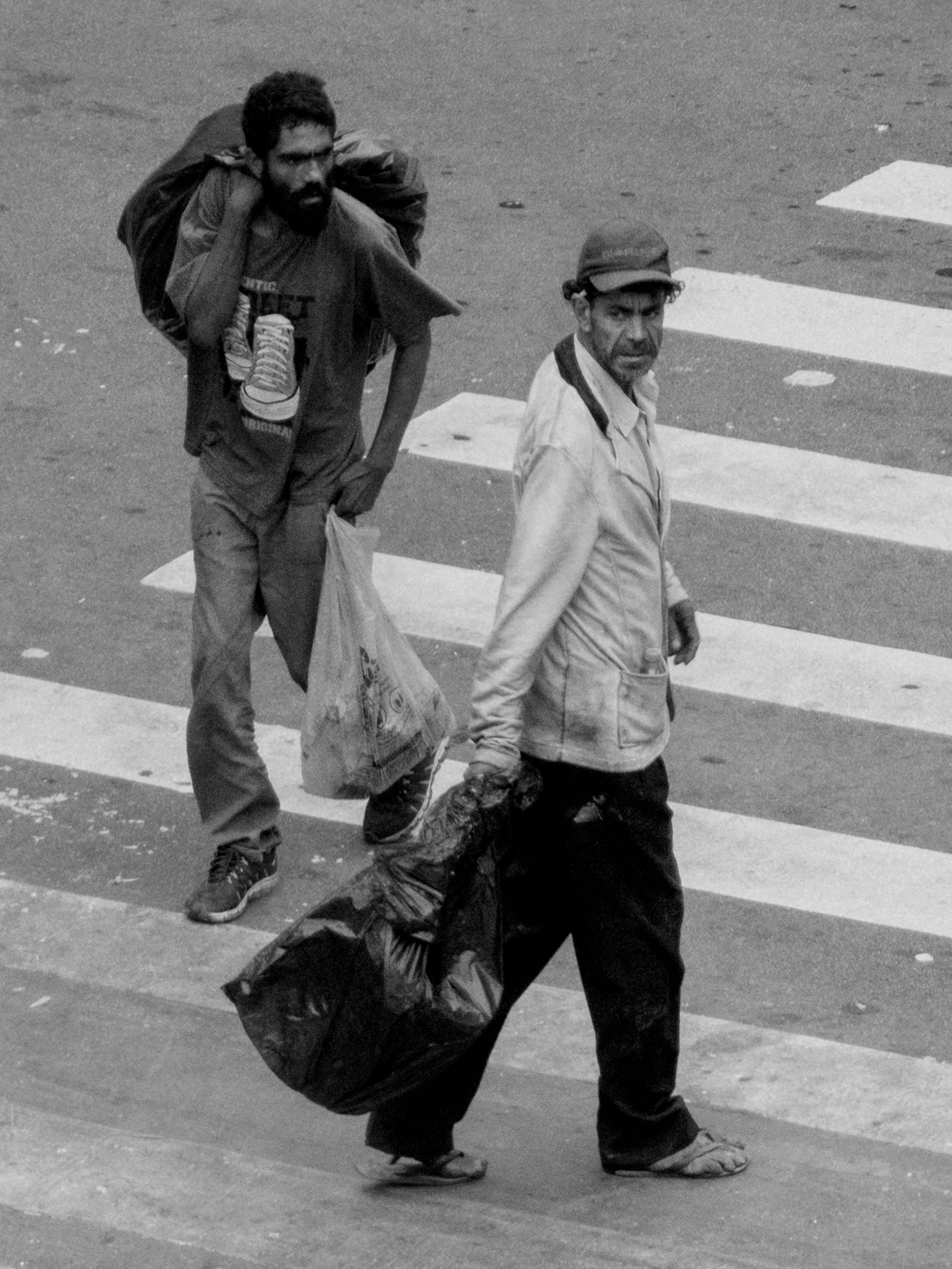 Tudo Bom 2022 #14 by Alex Majoli