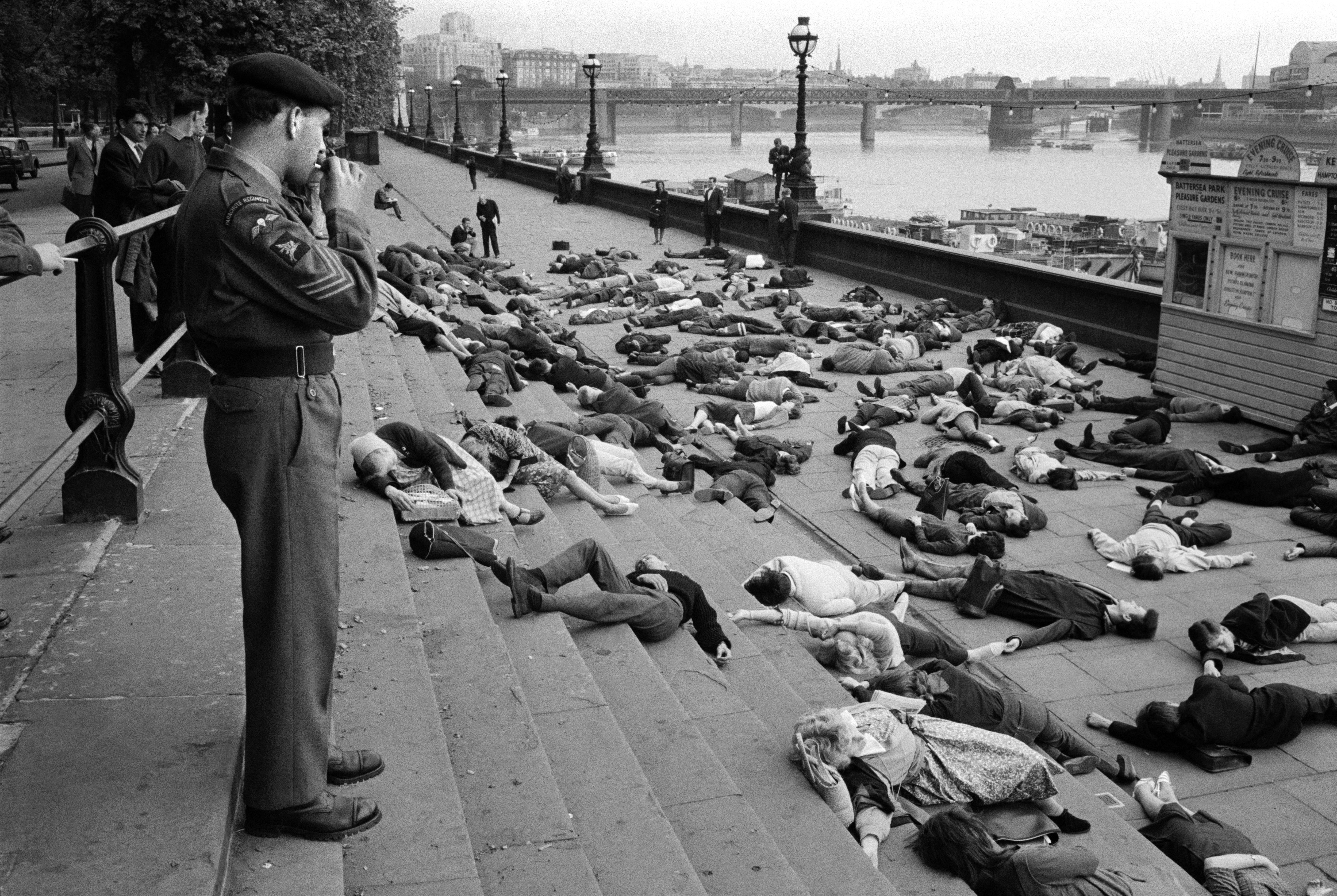 Magnum 75 #48 by Philip Jones Griffiths. London, GB. 1962