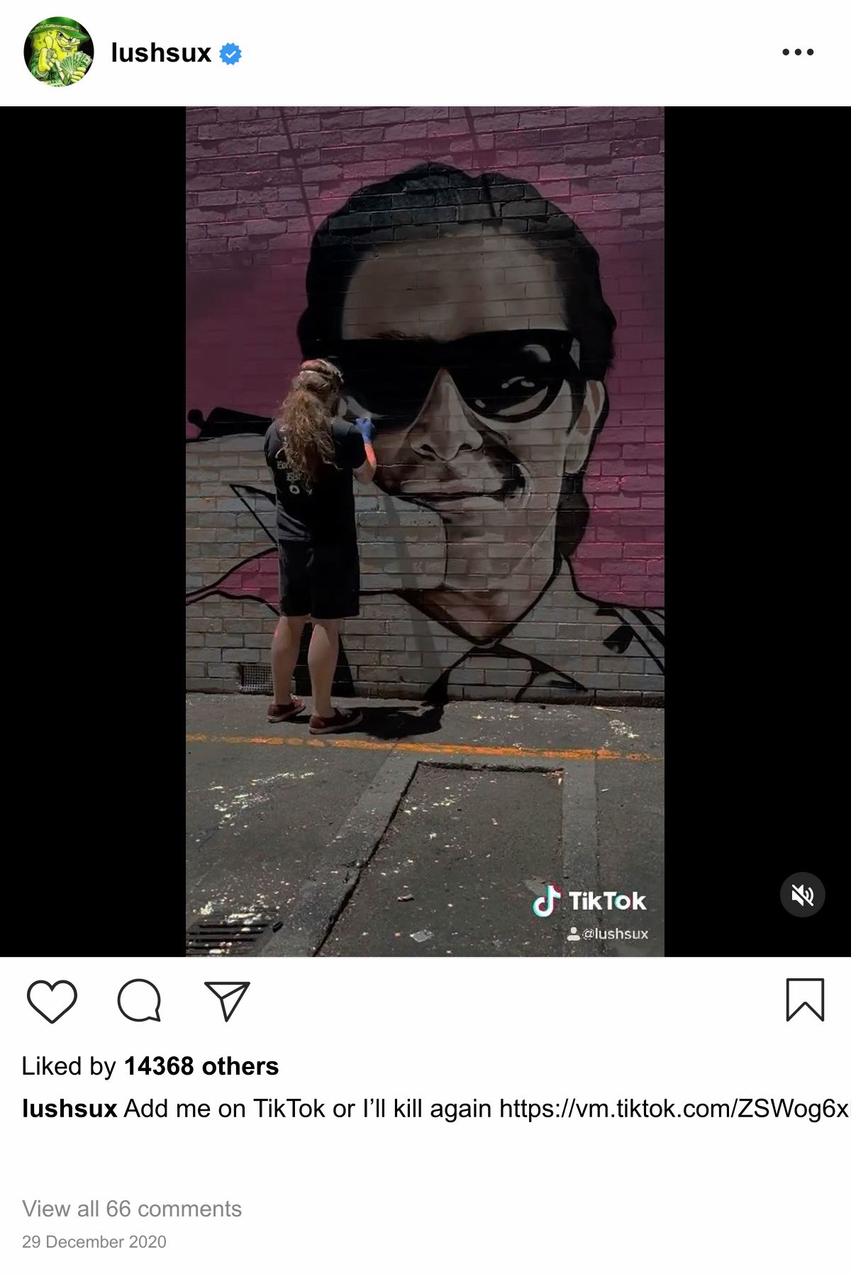 Lushsux #4163 - Shit Post Patrick Bateman