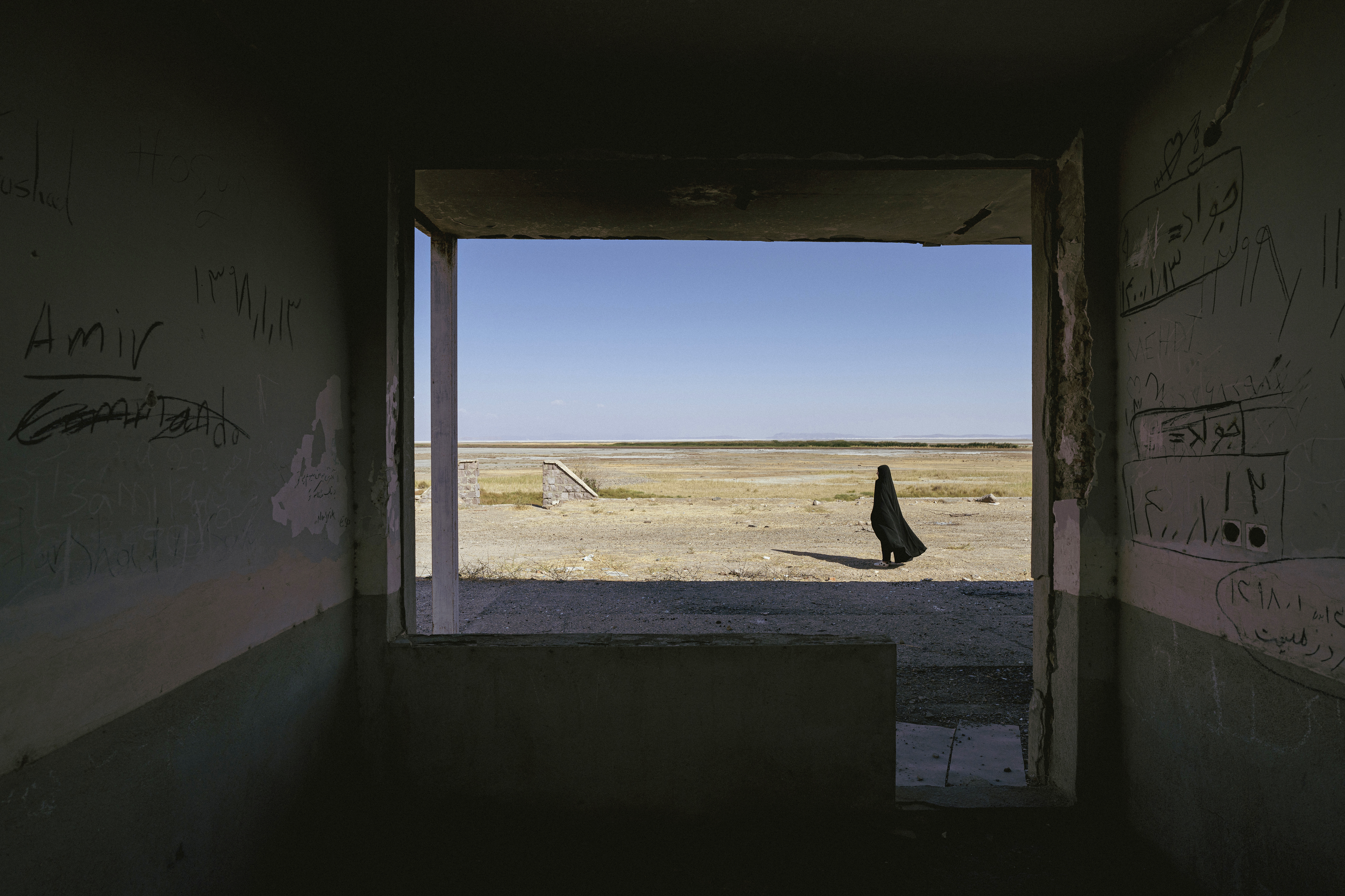 Lost Paradise #18 (Another Window)