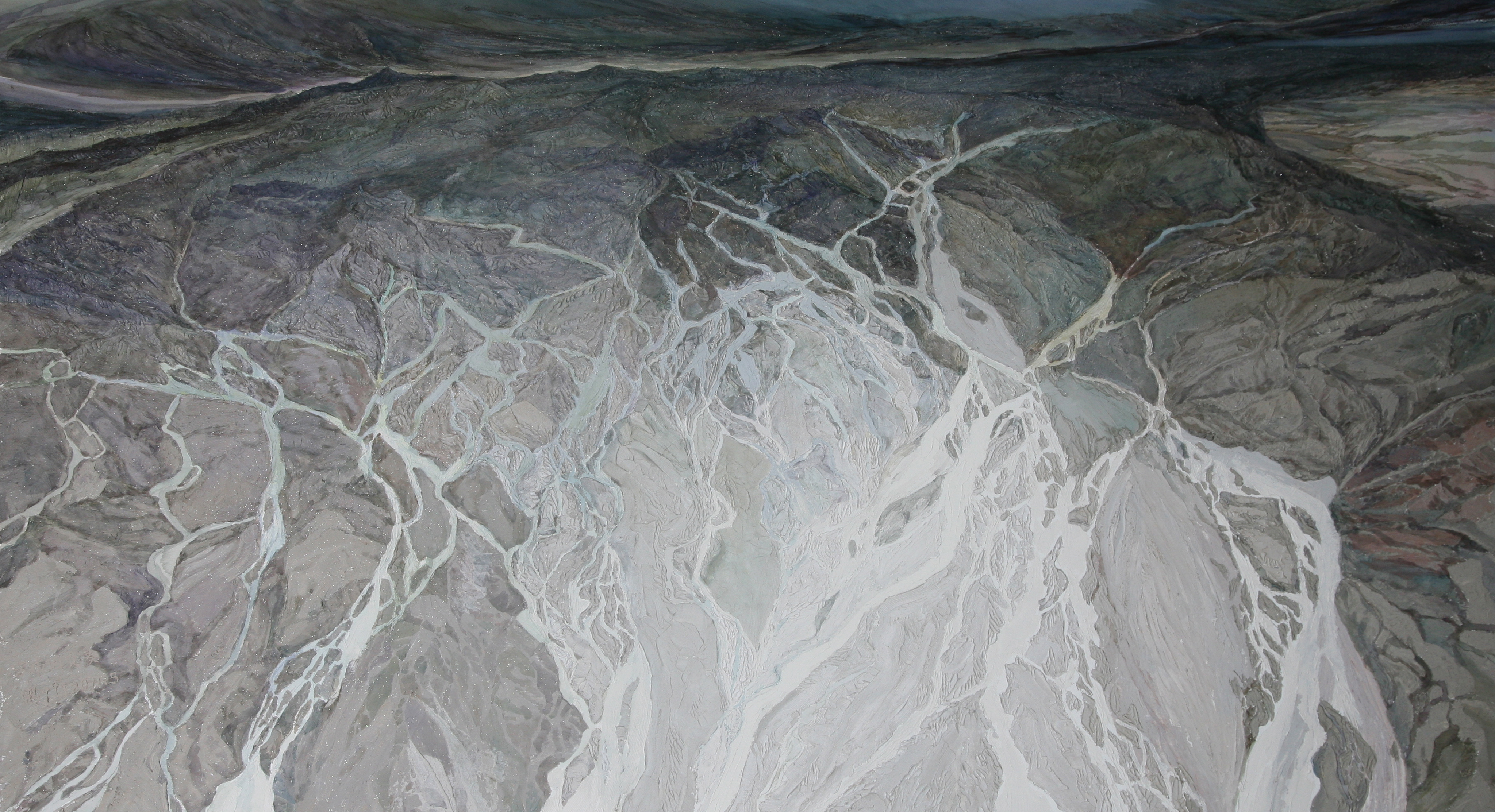 The vast Lop Nur lies between heaven and earth,