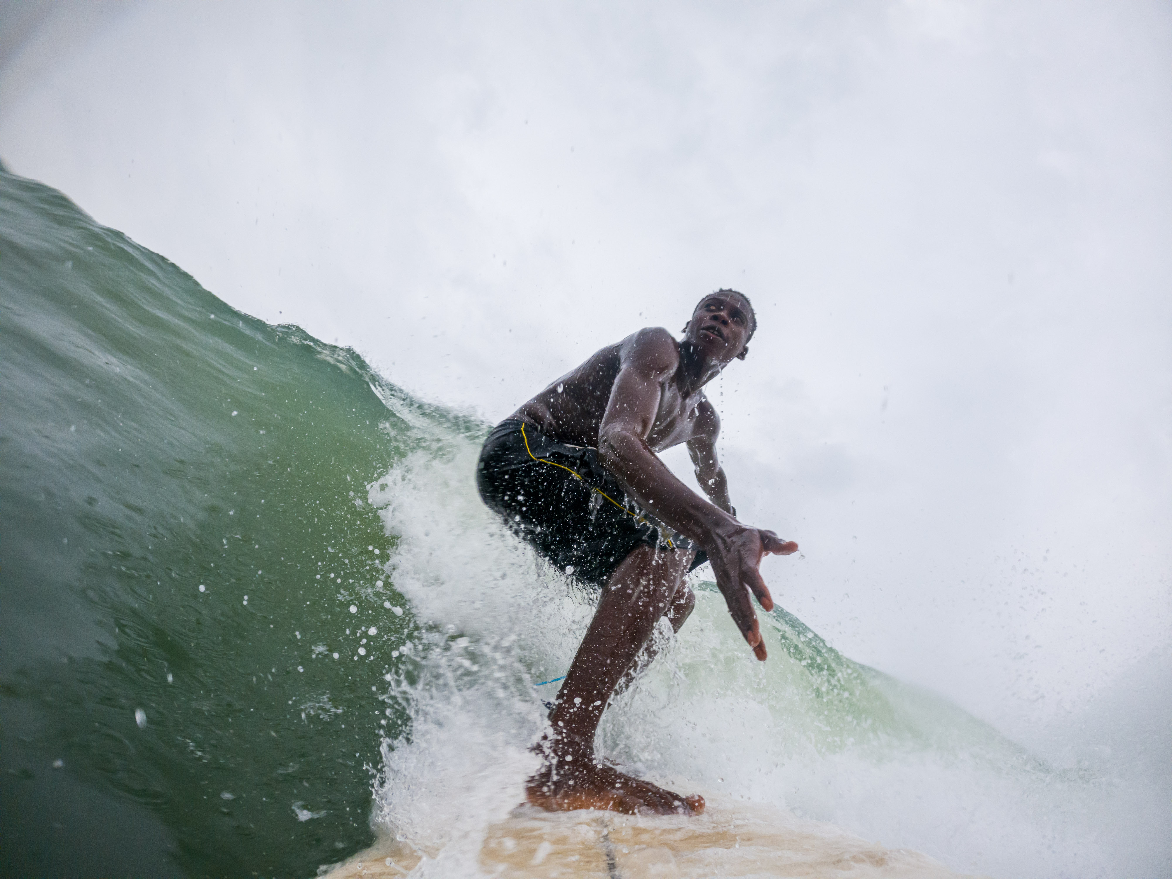 Surfing 27