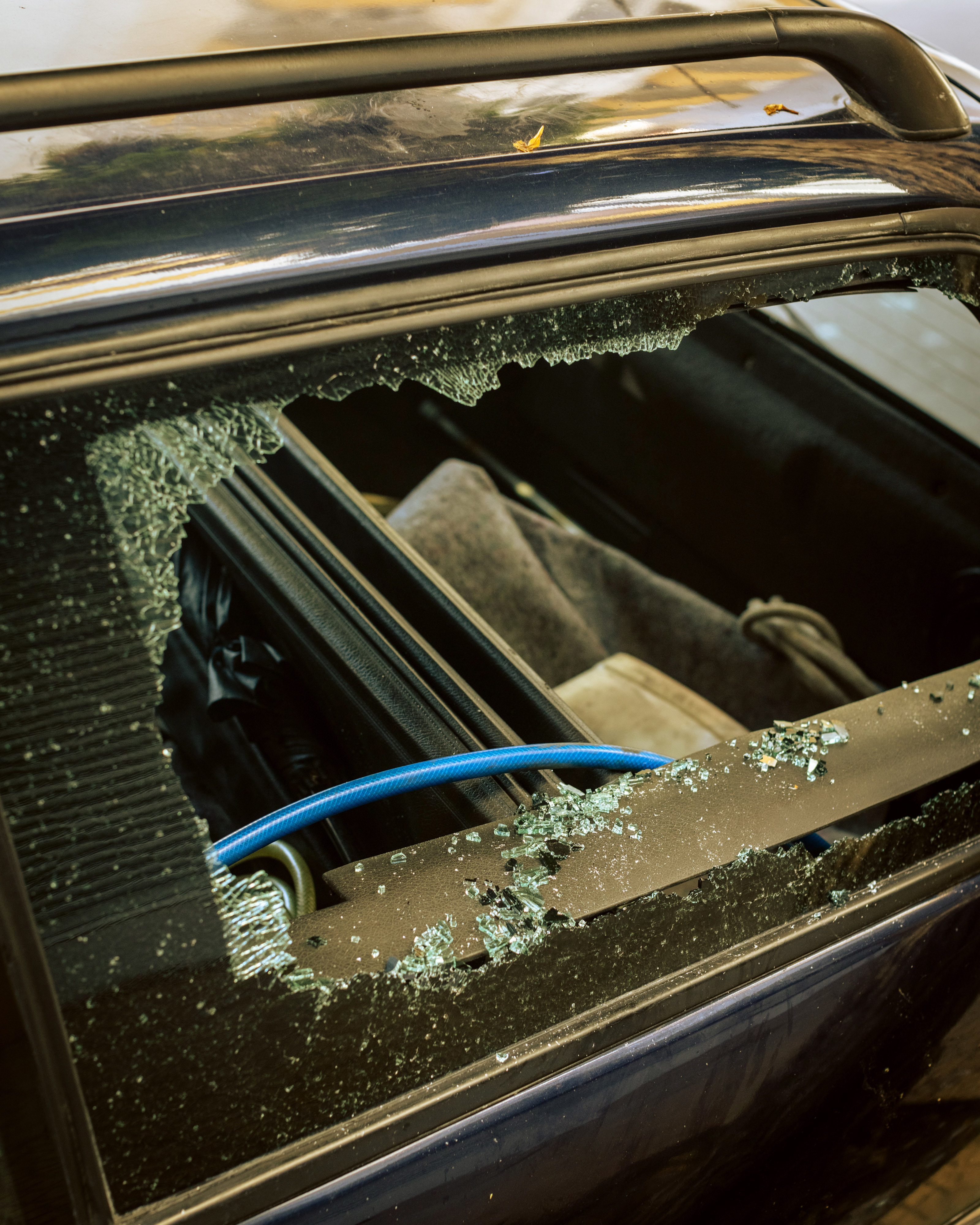 Desconstructo - A robber car