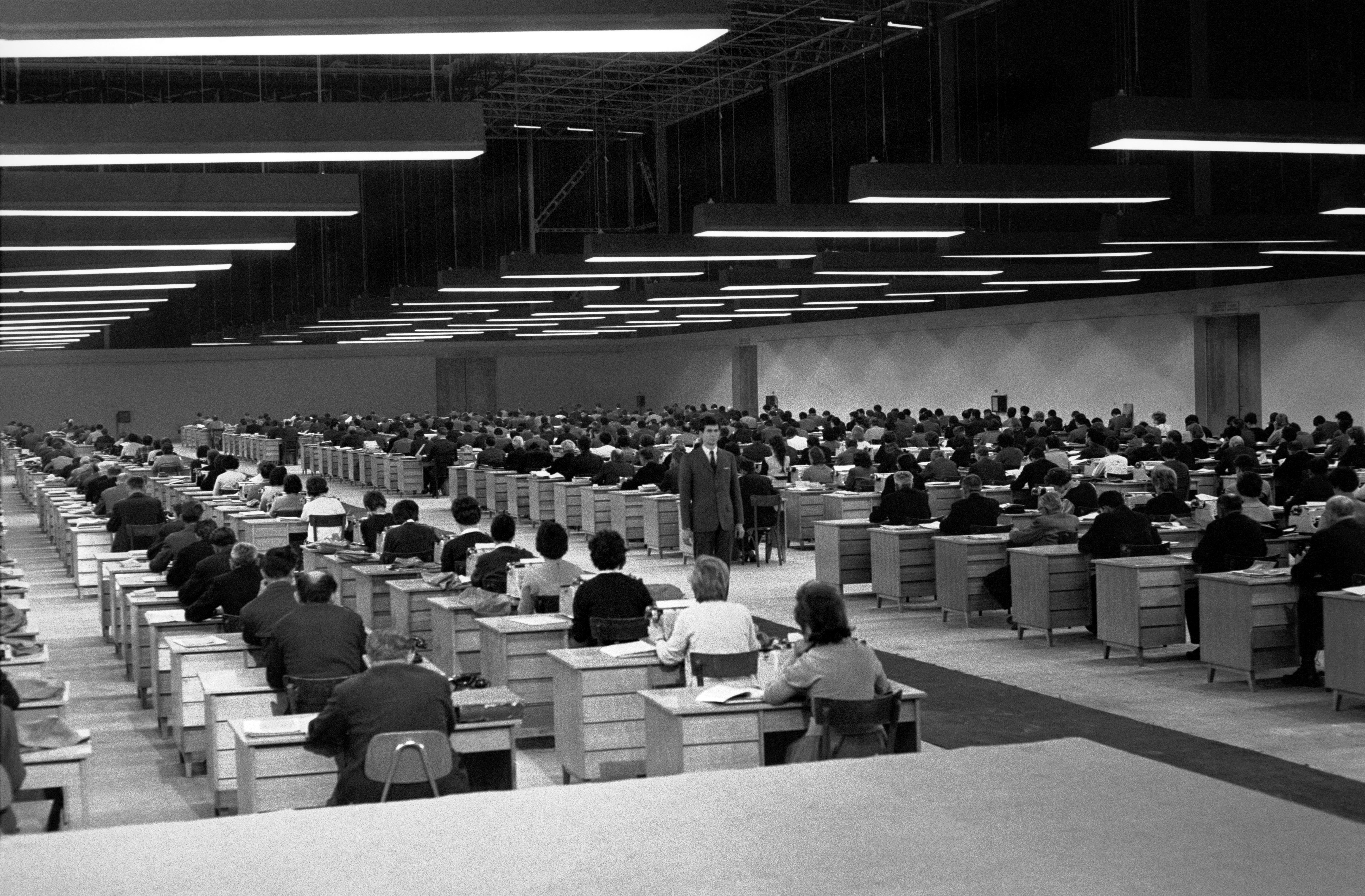 Magnum 75 #71 by Nicolas Tikhomiroff. France. 1961