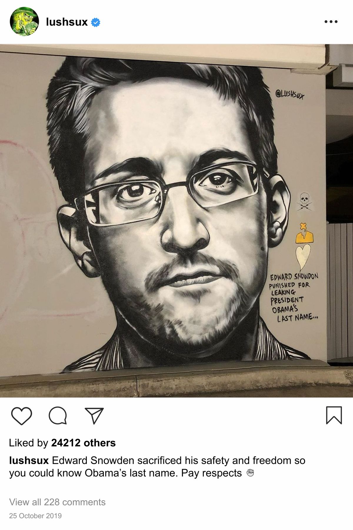 Lushsux #3660 - Mural Edward Snowden
