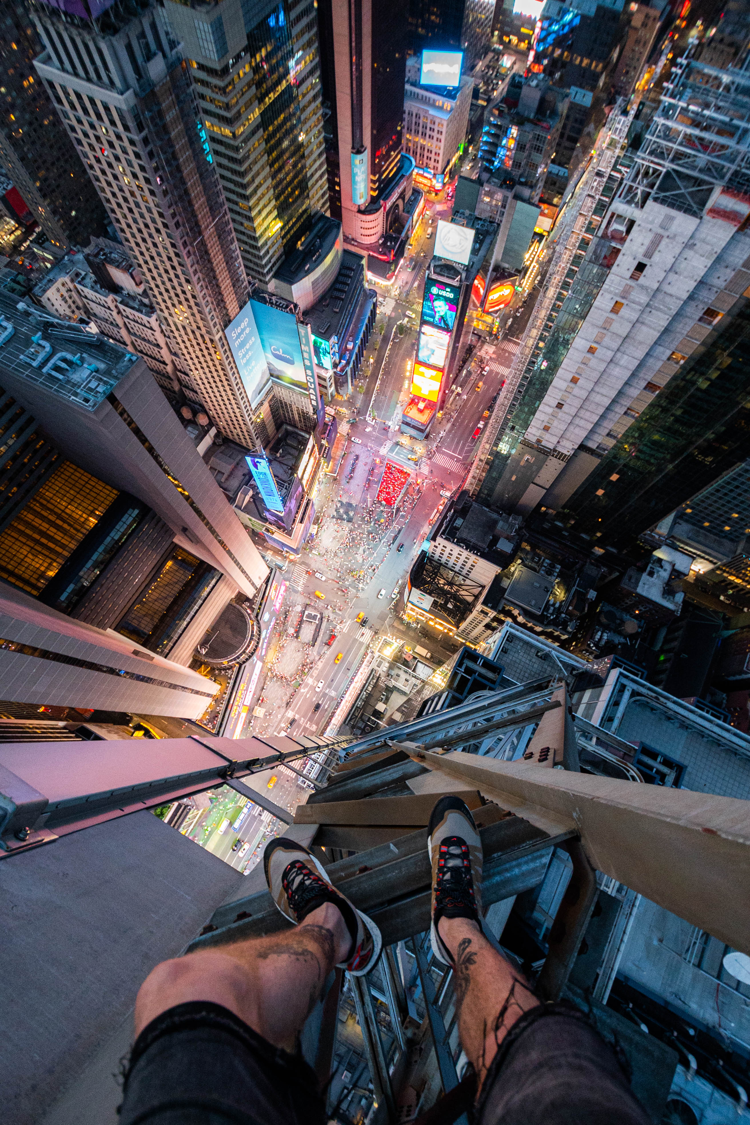 Nike's on my feet | NYC #9/27