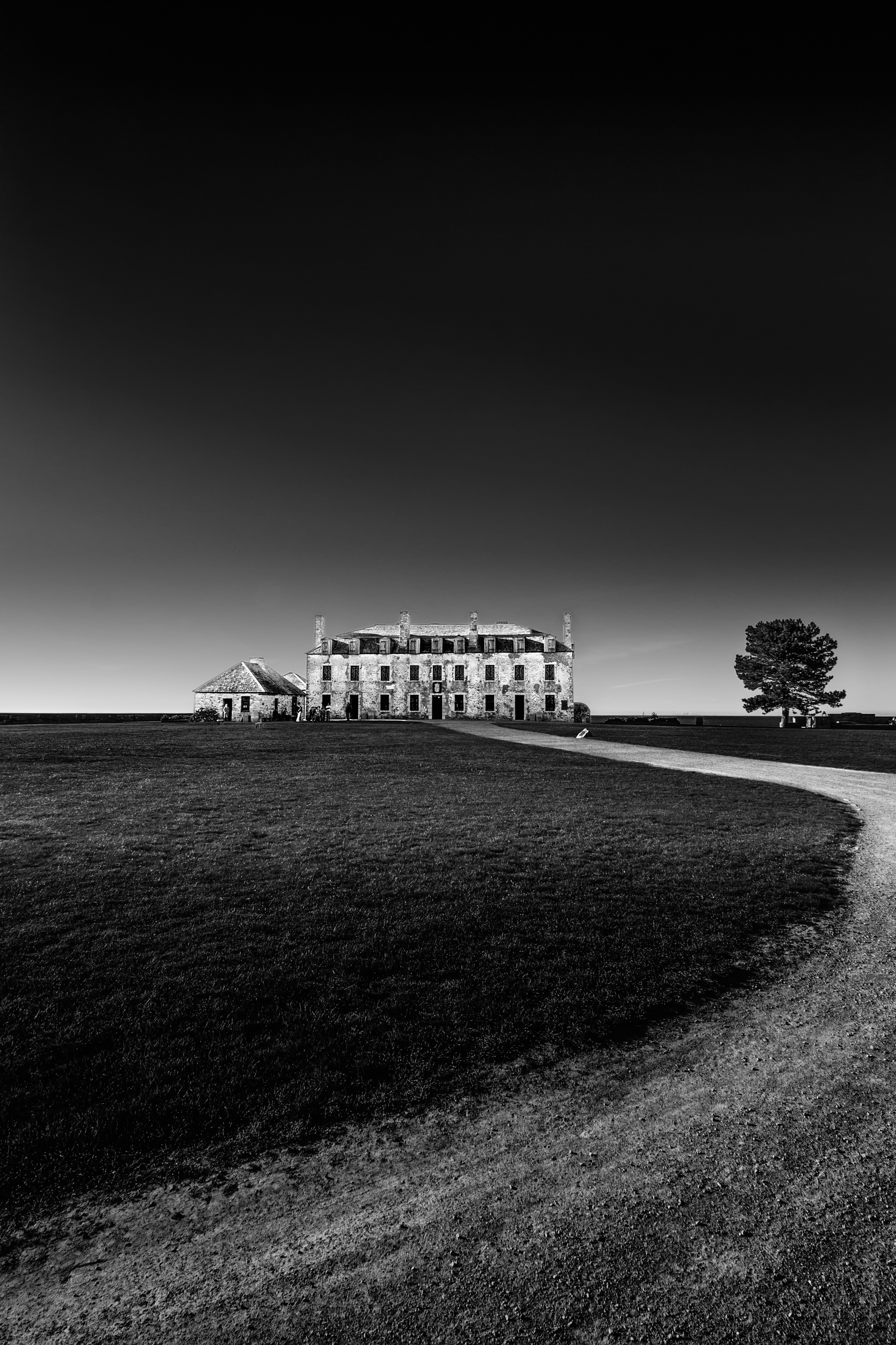 #05 French Castle (Bright Darkness)