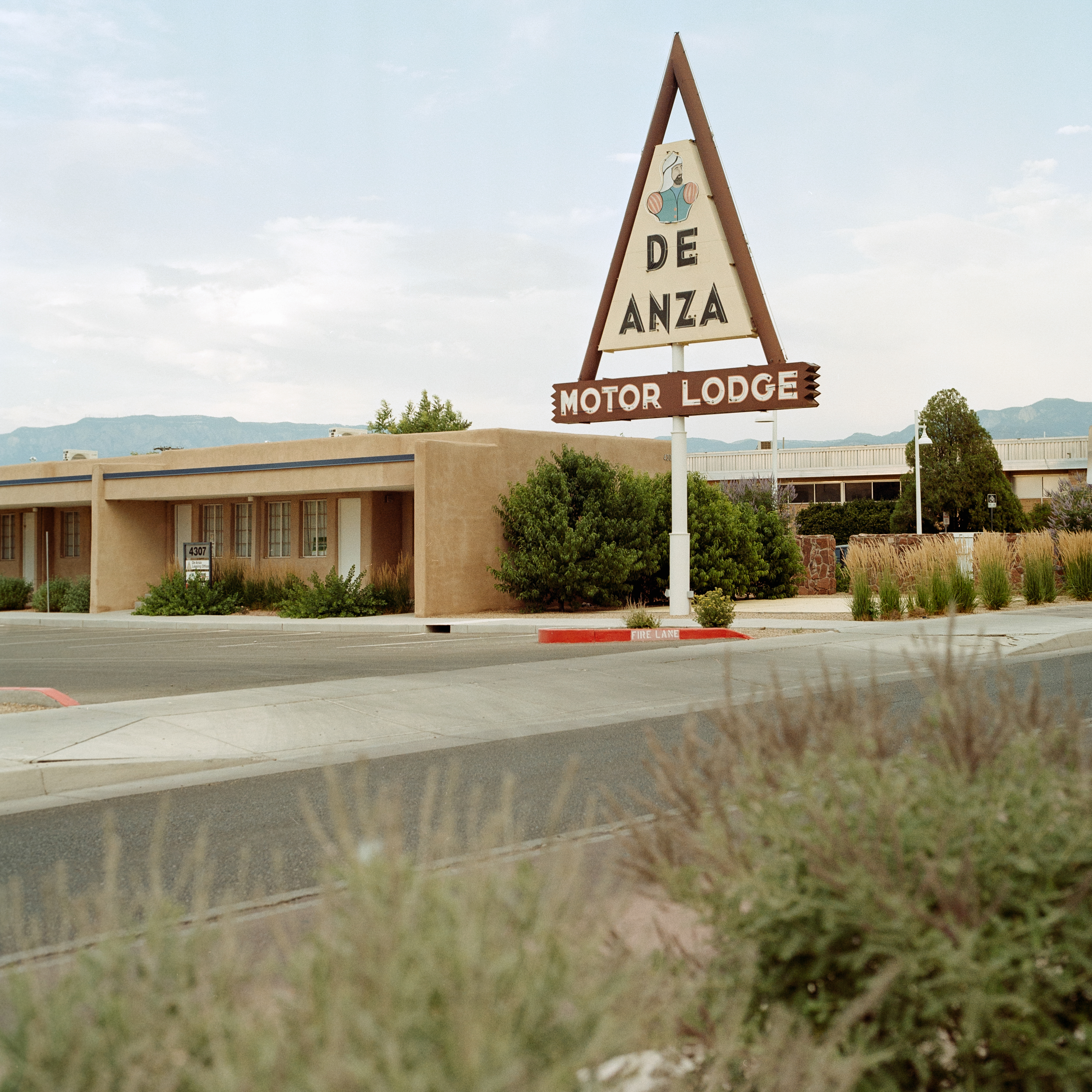 De Anza Motor Lodge